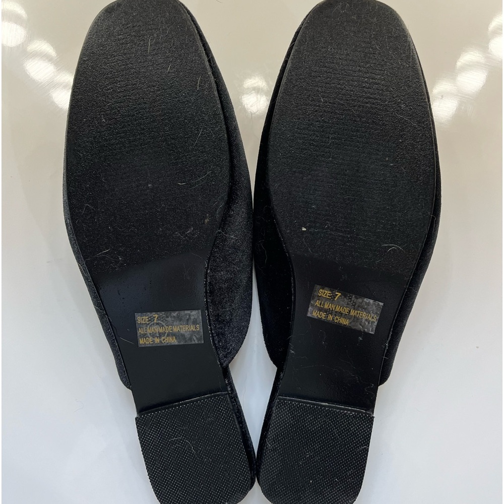 Lulus Black Velvet Embroidered floral, slip ons,loafers, slides, size 7 - Picture 5 of 7